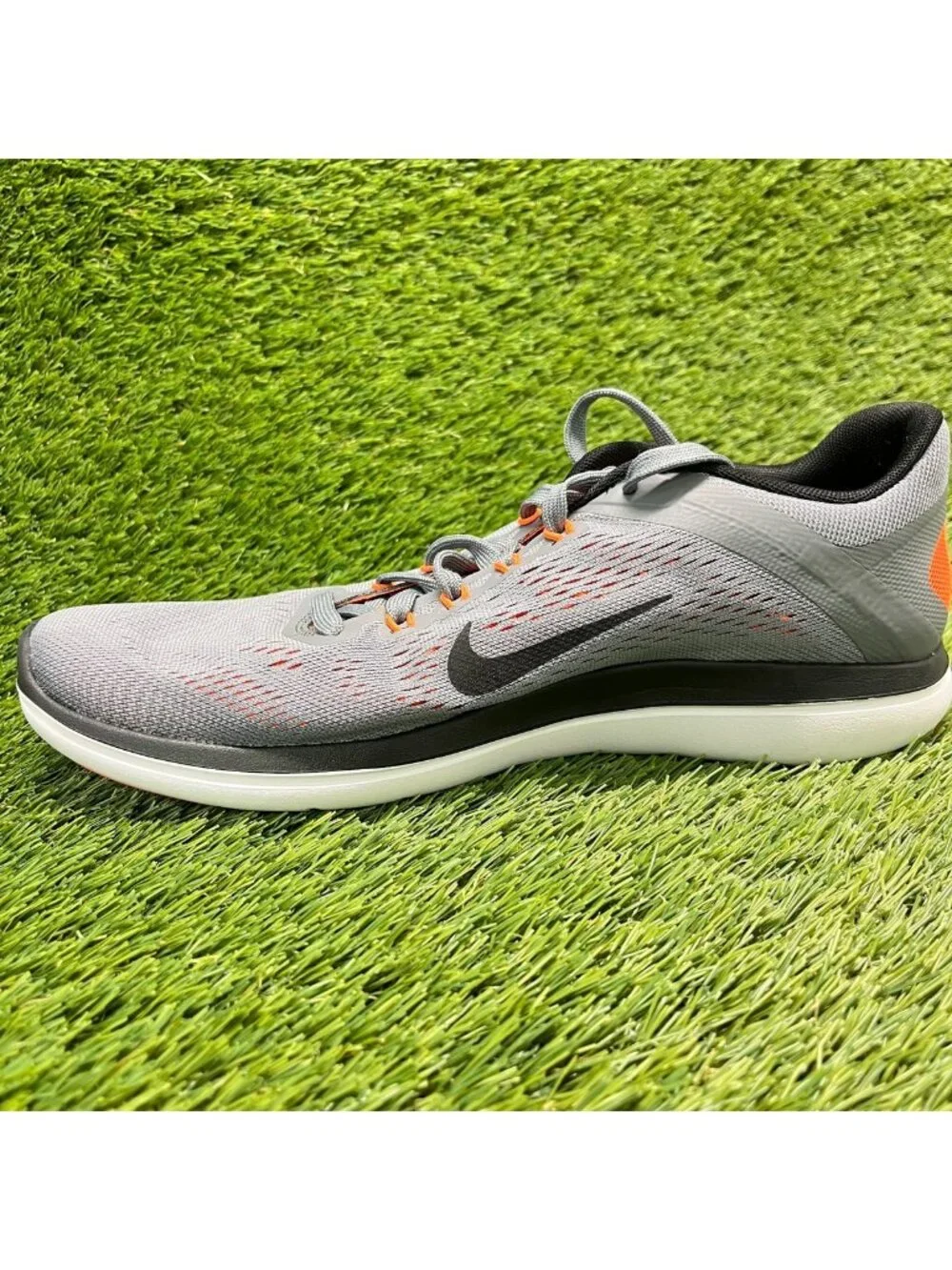 Nike Flex 2016 Run Mens Size 9.5 Gray Black Athletic Running Shoes Sneakers